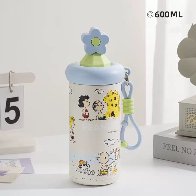 Botella Snoopy playa