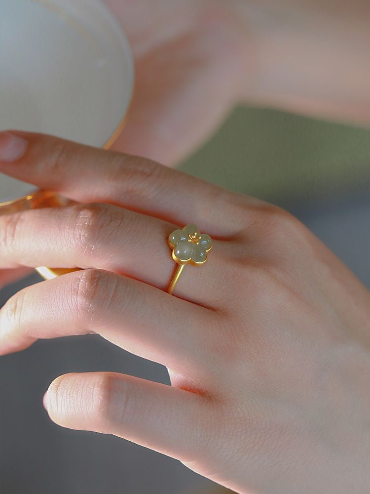 Anillo flor jade ajustable