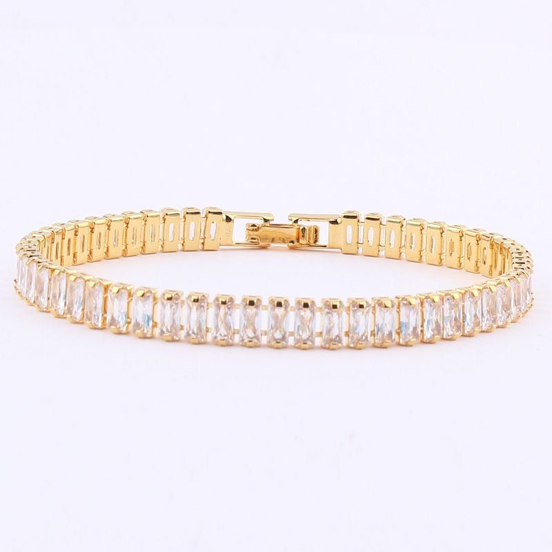 Pulsera de zirconia dorada