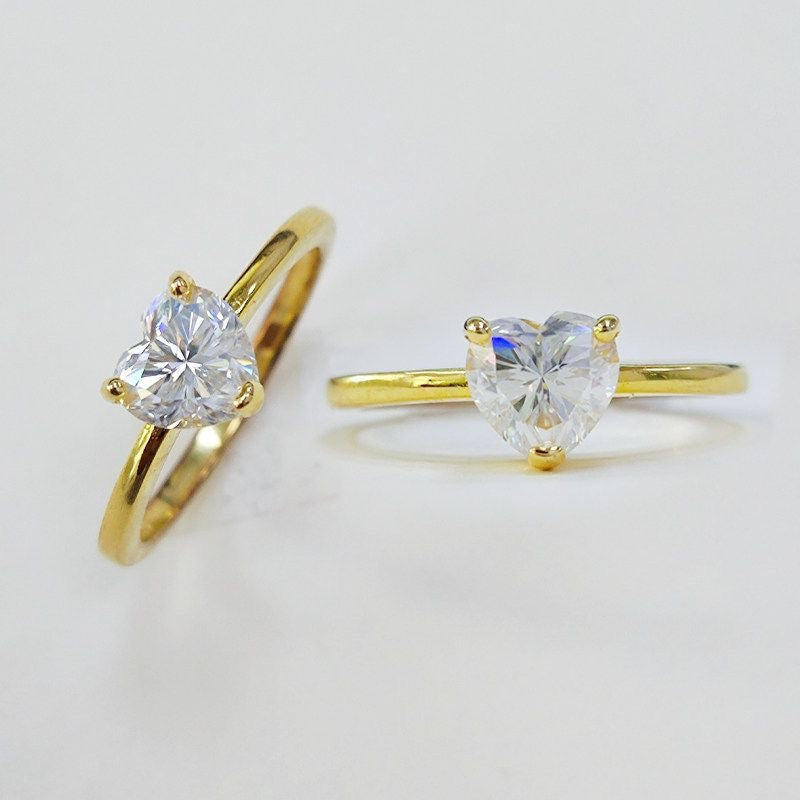Anillo corazón Zirconia