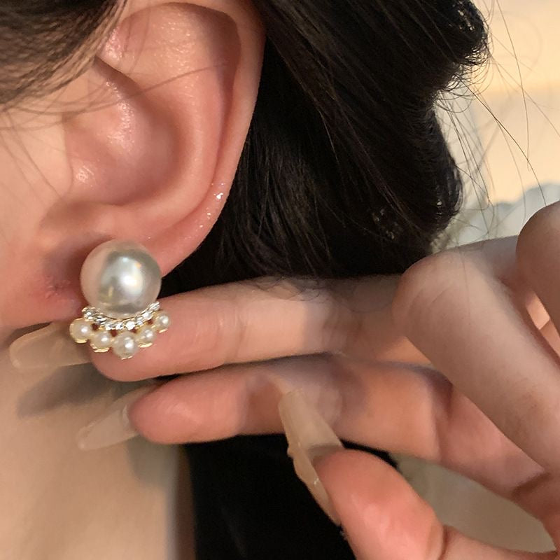 Aretes elegantes de perlitas