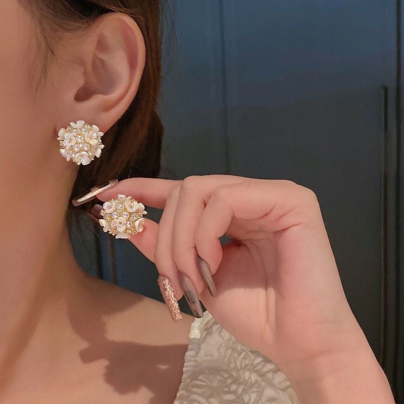 Aretes de flores