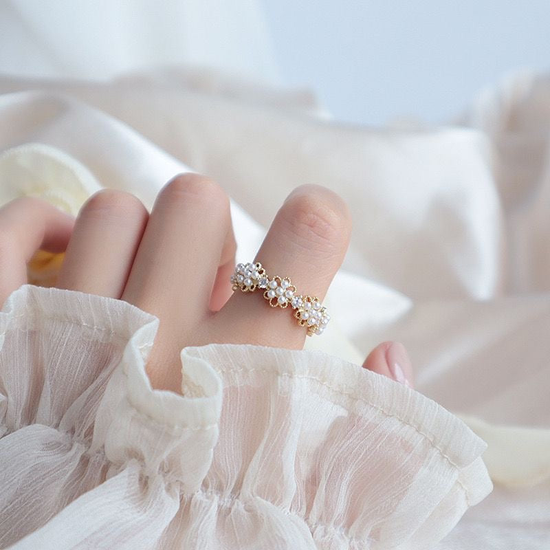 Anillo de flores cute ajustable