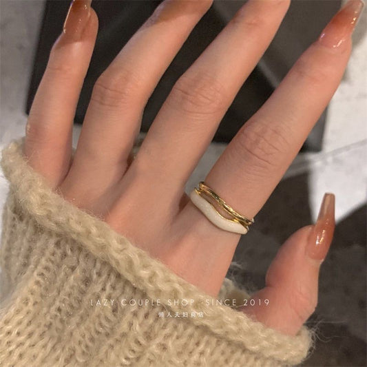 Anillo minimalista elegante ajustable