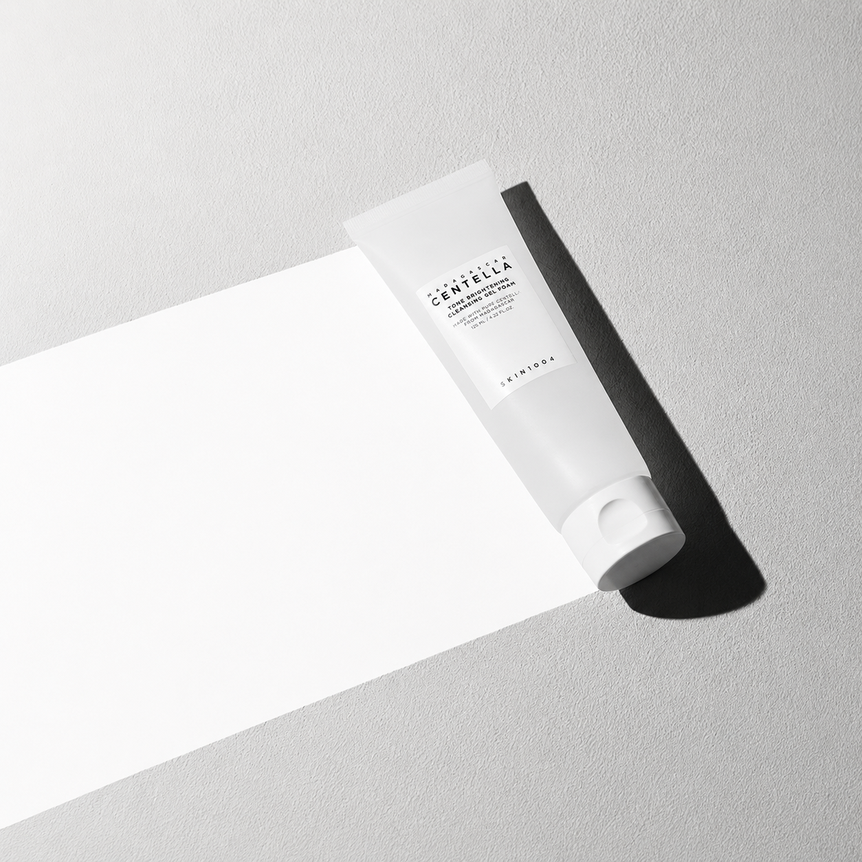 Limpiador facial en gel Madagascar Centella Tone Brightening Cleansing Gel Foam