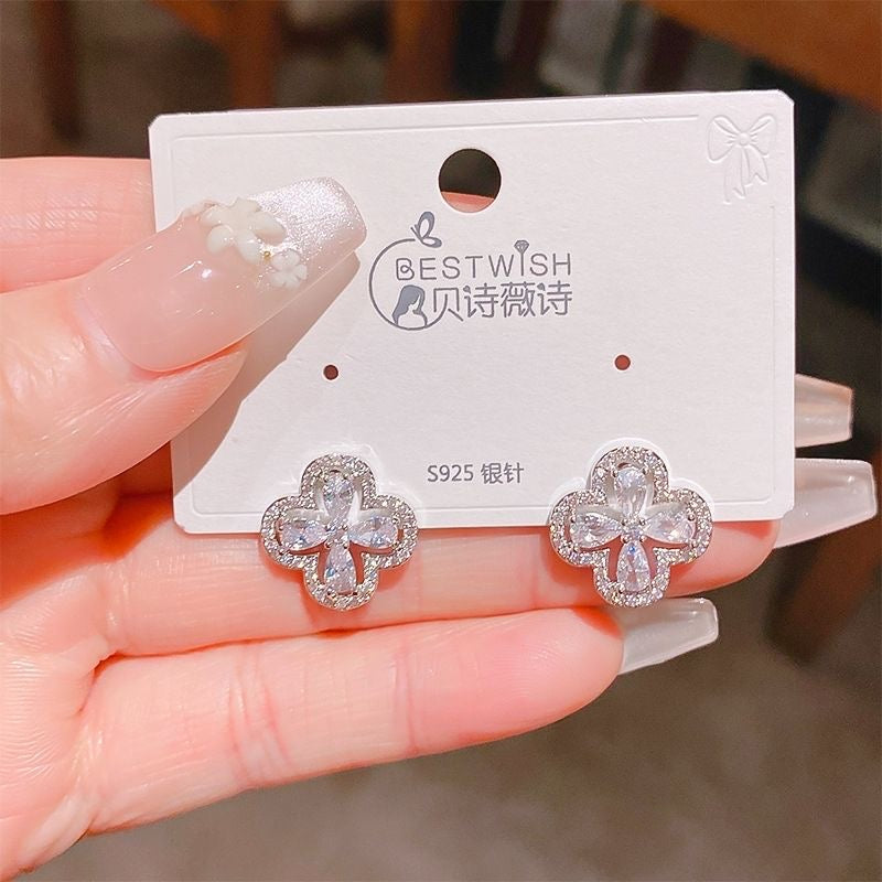 Aretes trébol