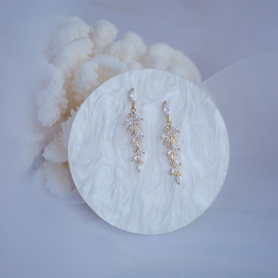 Aretes hojitas elegante
